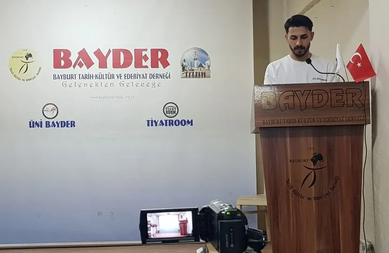 Fırat Kızıltuğ, BAYDER'de anıldı 6 BAYDER Kultur Sohbetlerinde Firat Kiziltug anildi 4 – Bayburt Portalı