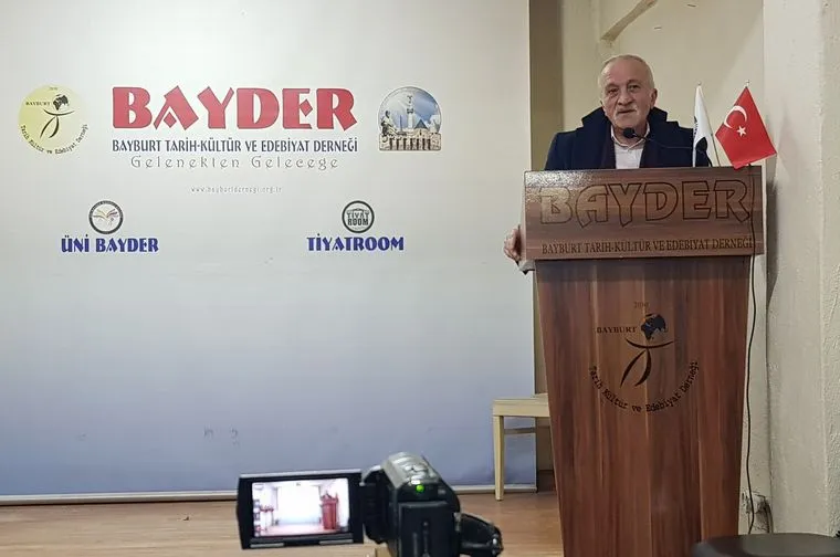 Fırat Kızıltuğ, BAYDER'de anıldı 5 BAYDER Kultur Sohbetlerinde Firat Kiziltug anildi 5 – Bayburt Portalı