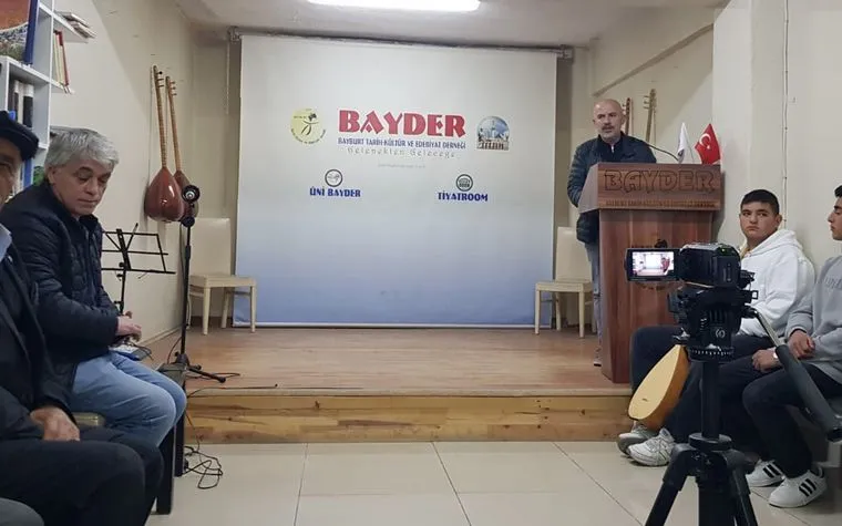 Kültür Sohbetleri’nde 'Medeniyetimizde Kütüphaneler' sunumu 8 BAYDER Kultur Sohbetlerinde Medeniyetimizde Kutuphanecilik konusuldu 15 – BAYDER