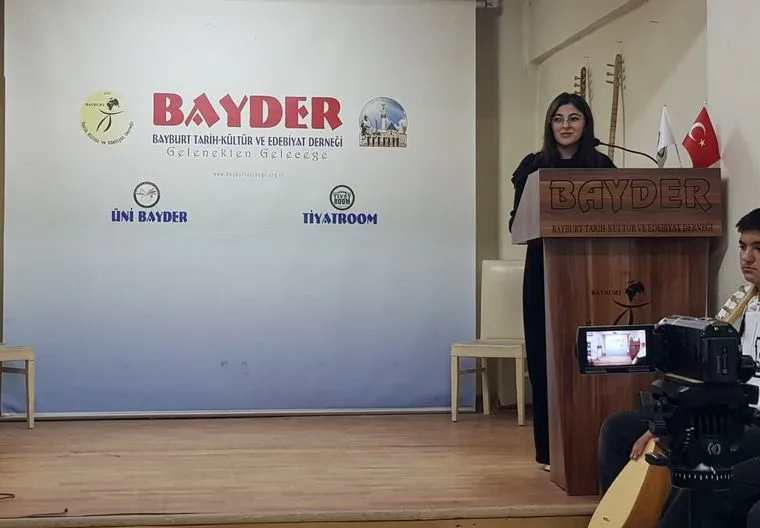 Kültür Sohbetleri’nde 'Medeniyetimizde Kütüphaneler' sunumu 9 BAYDER Kultur Sohbetlerinde Medeniyetimizde Kutuphanecilik konusuldu 2 – BAYDER